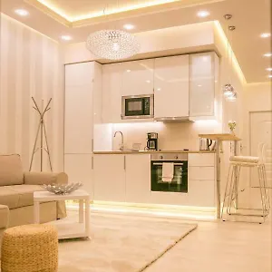 Panni Stylish Two Bedroom Flat By Andrassy Street Budapest