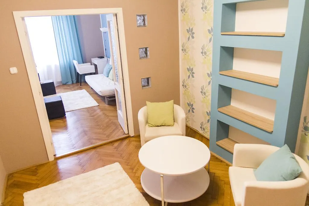 Chic And Very Central Budapest Ungheria